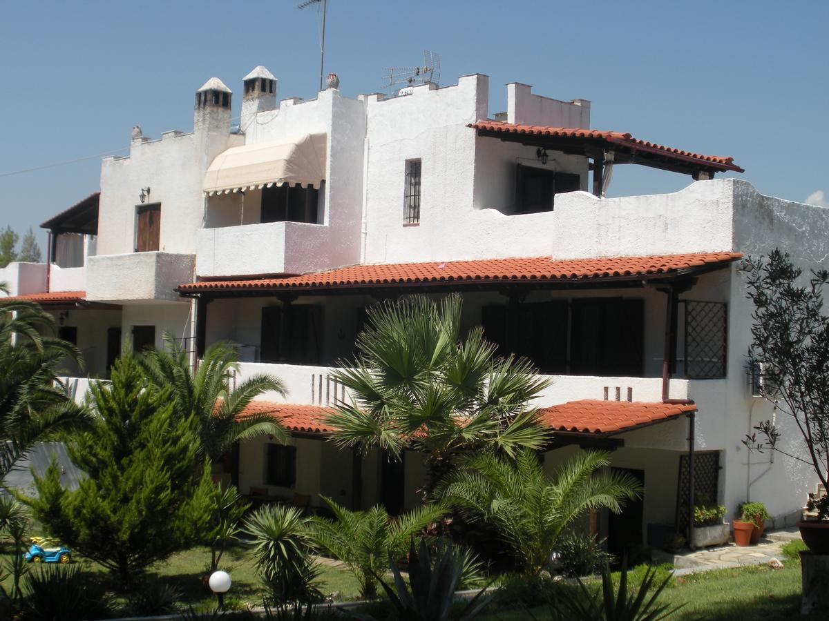 Cortessa Apartments Nikiti  Exterior photo